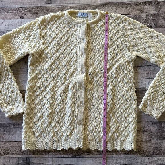 Vintage Mid Century 1960s Jolie Knitwear Popcorn Knit Acrylic Button Up Cardigan - Picture 3 of 6